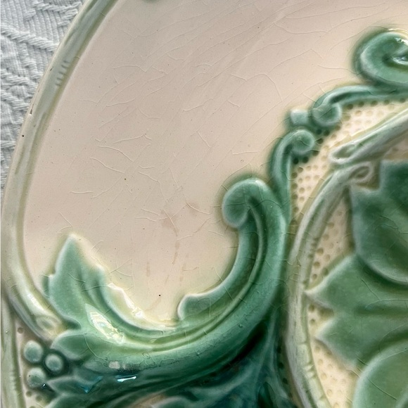 1930's French Artichoke
Plate by Gien. - Picture 11 of 12